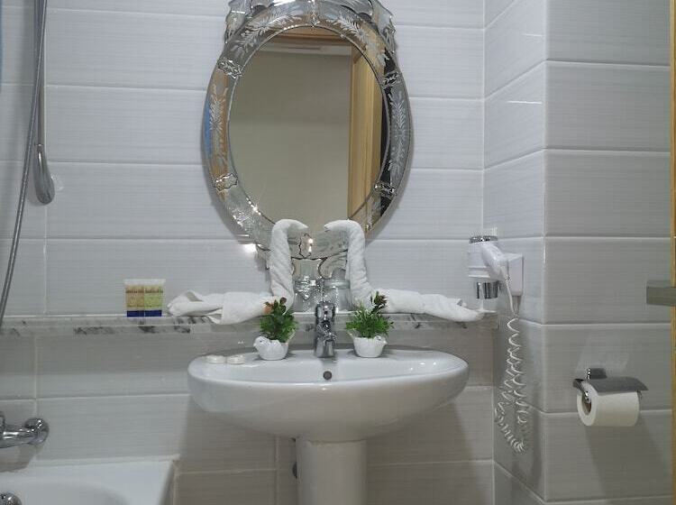 Majliss Hotel Downtown