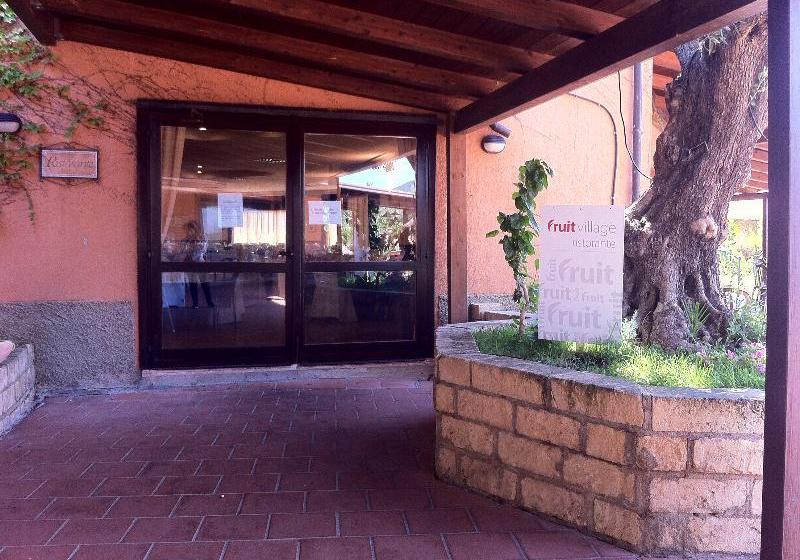 Отель Villaggio Porto Rhoca