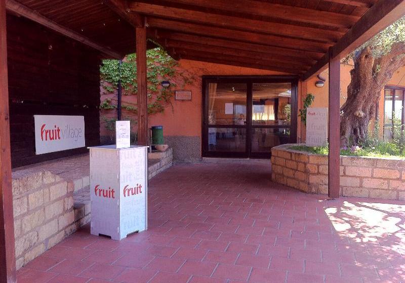 Отель Villaggio Porto Rhoca