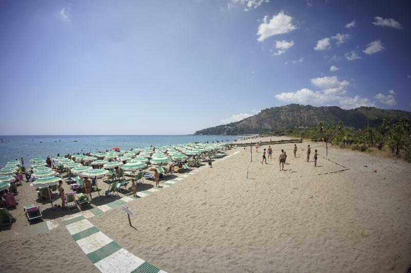 Отель Villaggio Porto Rhoca