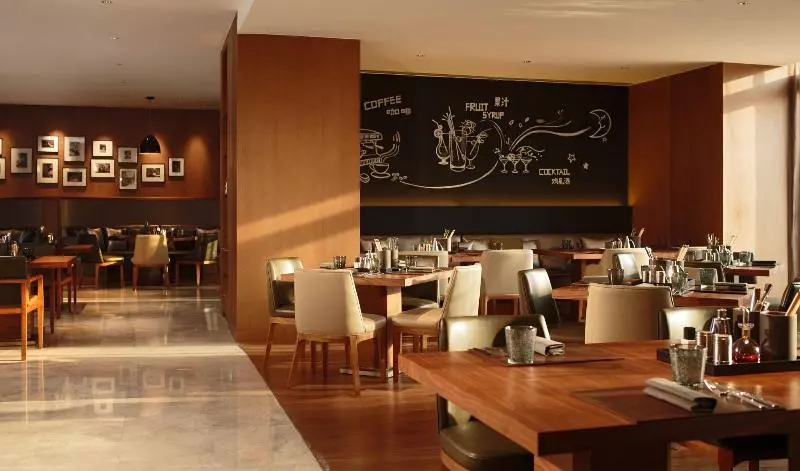 Hotel Renaissance Beijing Wangfujing