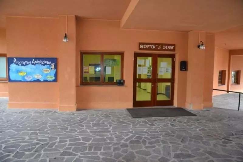 Отель Residence La Splaza