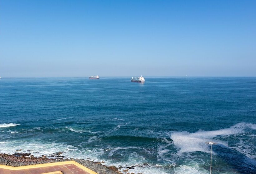 هتل Wyndham Garden Antofagasta Pettra