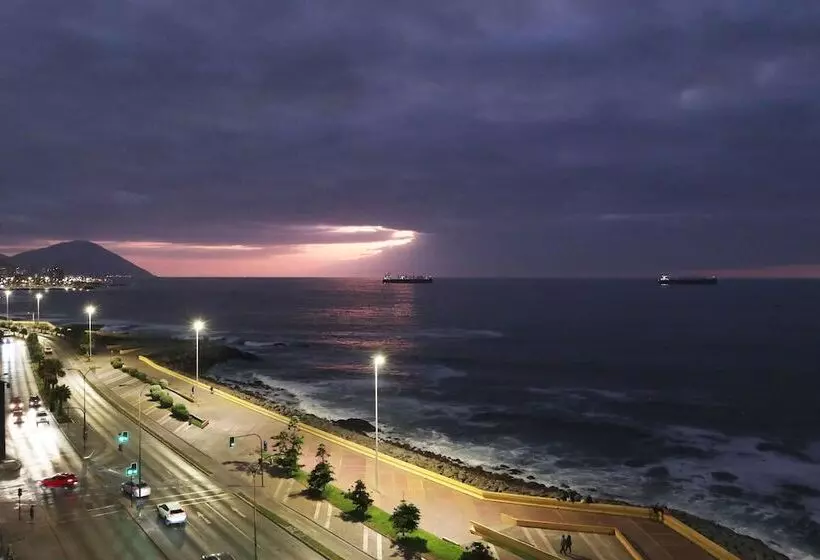 هتل Wyndham Garden Antofagasta Pettra