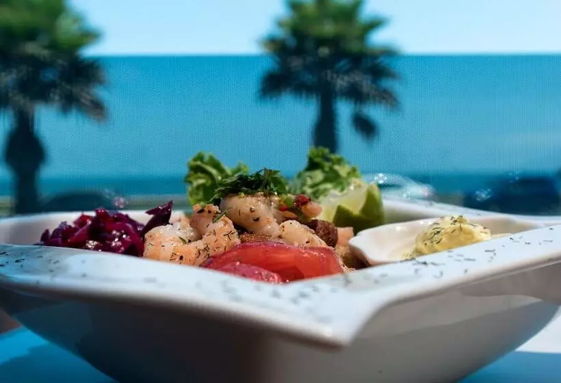 هتل Wyndham Garden Antofagasta Pettra