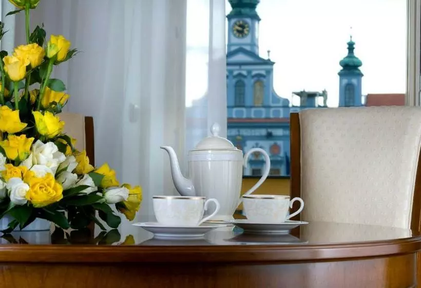 هتل Zvon Design Suites