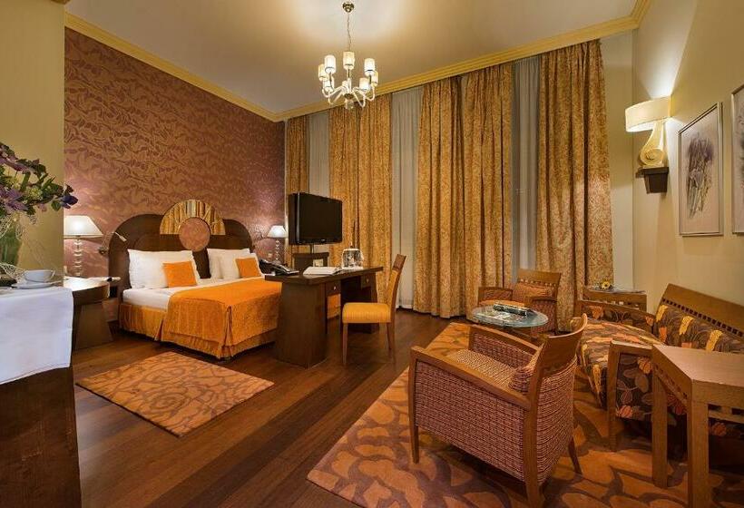 Hotel Zvon Design Suites