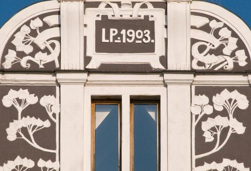 Hotel Zvon Design Suites