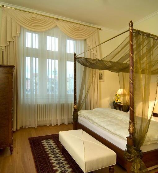 Hotel Zvon Design Suites