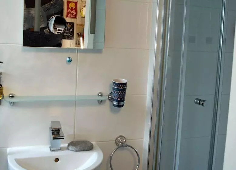 ペンション The Arthington