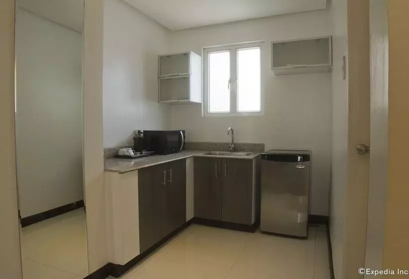 Regency Grand Suites