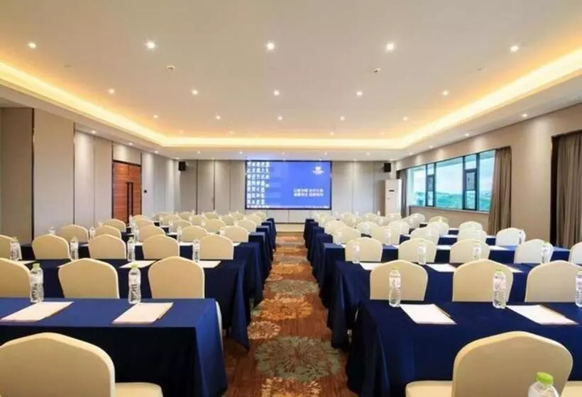 ホテル City Comfort Inn Guilin Bus South Station Wanfu Plaza