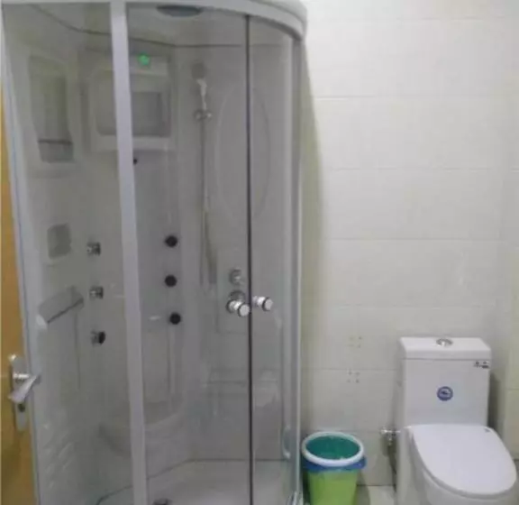 Hotelli City Comfort Inn Zhenjiang Jurong Shimao