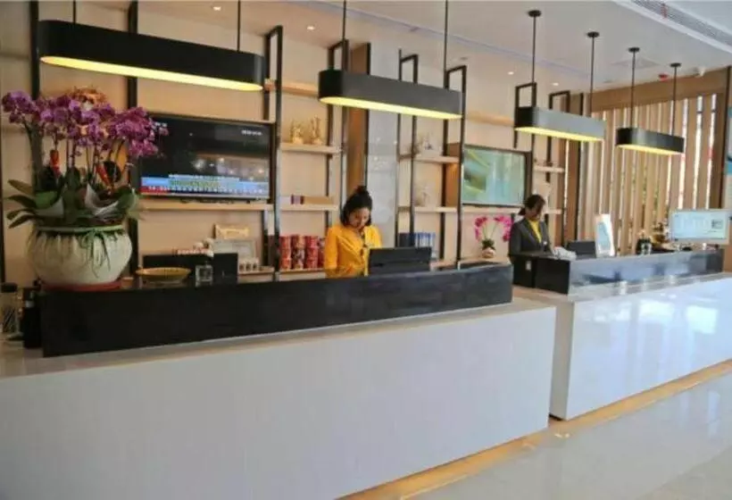 Hotelli City Comfort Inn Zhenjiang Jurong Shimao