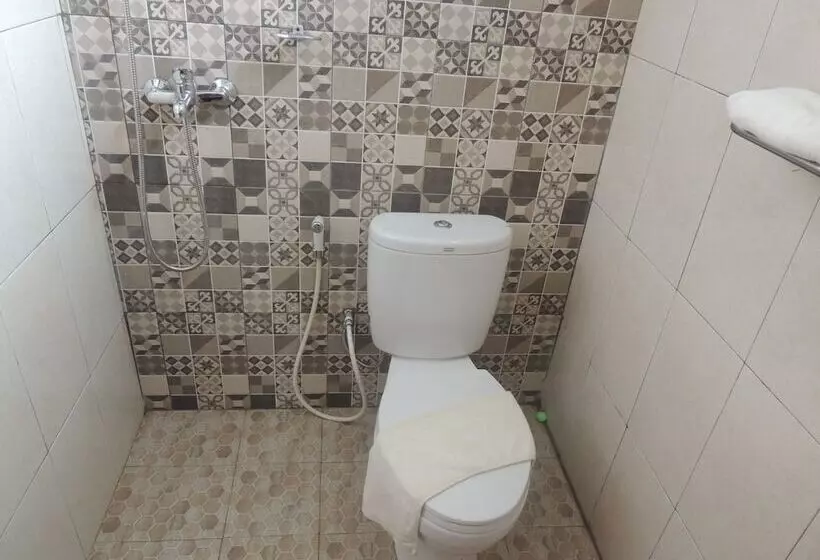 Majatalo Dalem Sudarno Syariah By Ndalem Beong