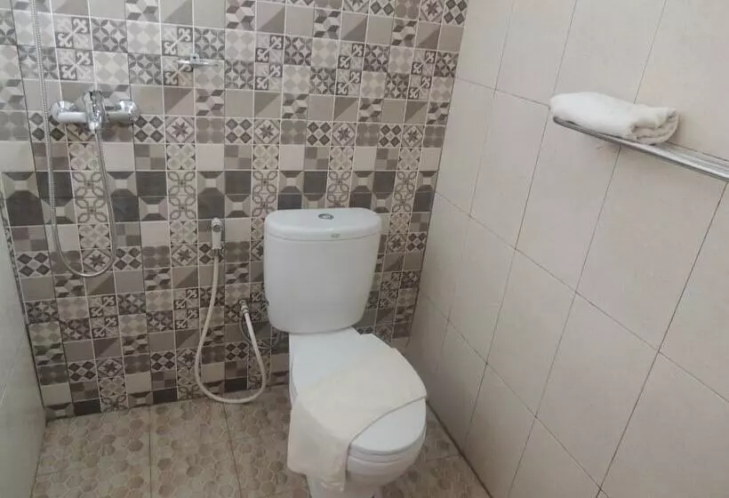 Majatalo Dalem Sudarno Syariah By Ndalem Beong