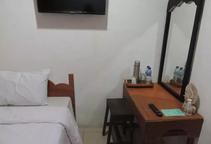 Majatalo Dalem Sudarno Syariah By Ndalem Beong