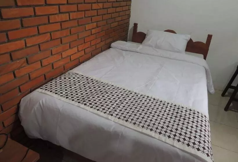 Majatalo Dalem Sudarno Syariah By Ndalem Beong