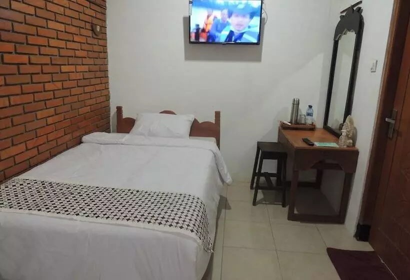 Majatalo Dalem Sudarno Syariah By Ndalem Beong