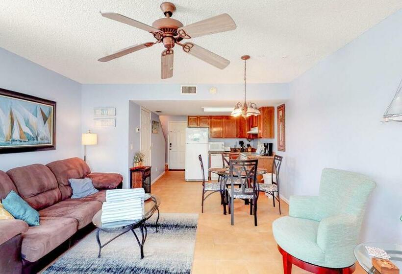 Отель Fountain Head 5