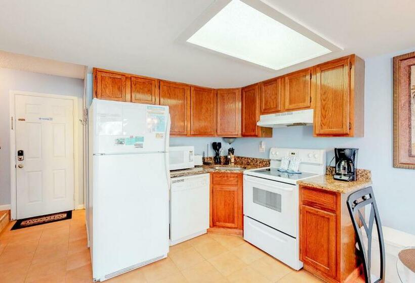 Отель Fountain Head 5