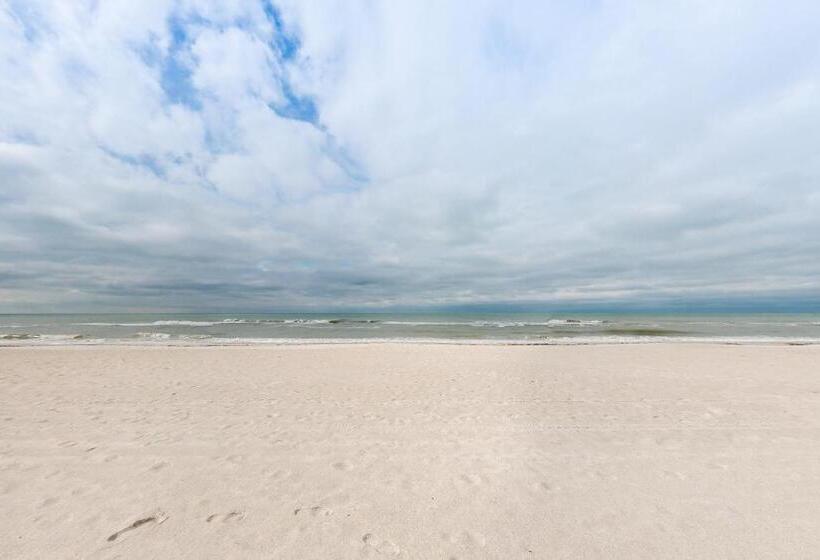 Отель Martinique 401s