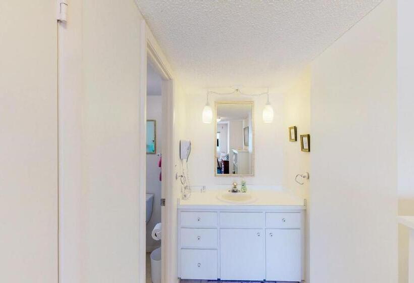 Отель Martinique 401s