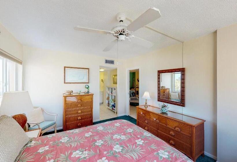 Отель Martinique 401s