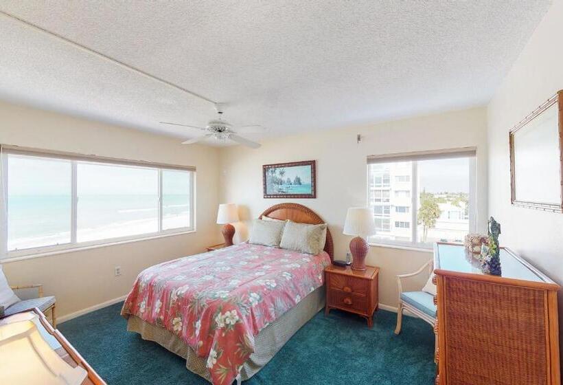 Отель Martinique 401s