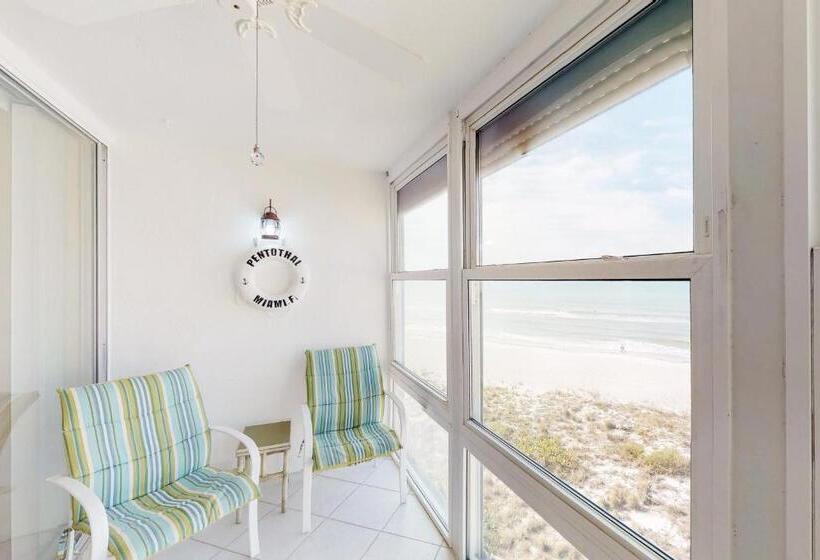 Отель Martinique 401s