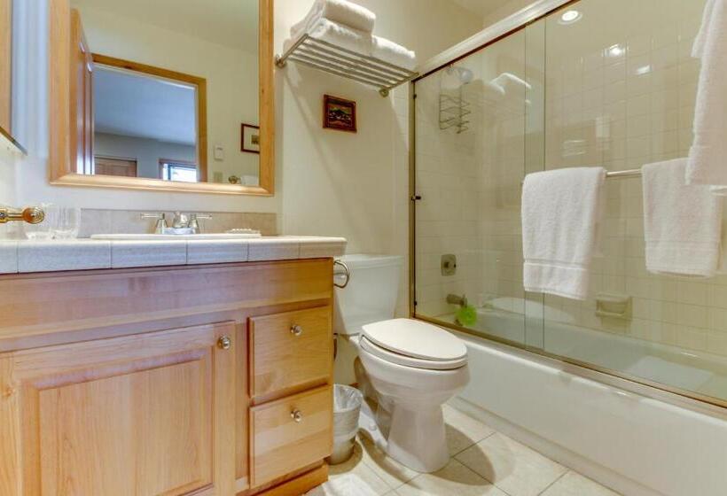 فندق The Bluff Mountain Retreat