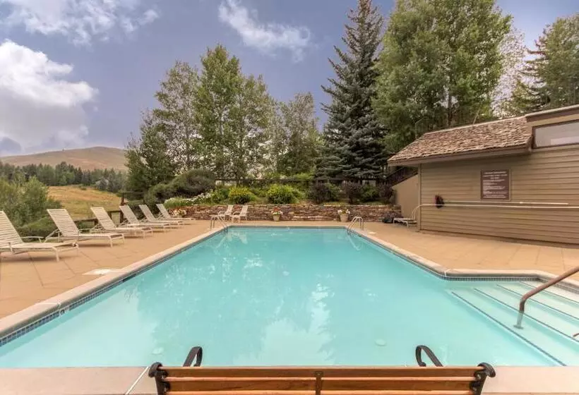 ホテル The Bluff Mountain Retreat