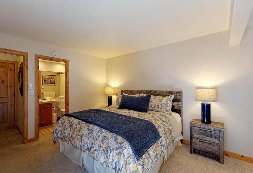 فندق The Bluff Mountain Retreat