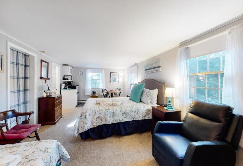 Hotel Beach Rose Guest Studio