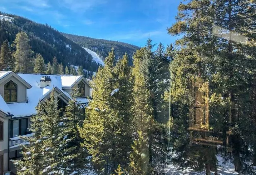 هتل Short Walk To Lifts!