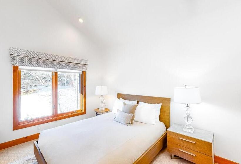 هتل Legends  Simply Perfect Elkhorn Retreat