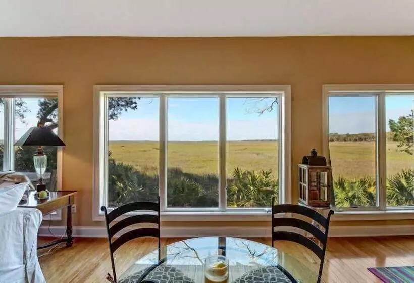 Hotelli 3117 Marsh View