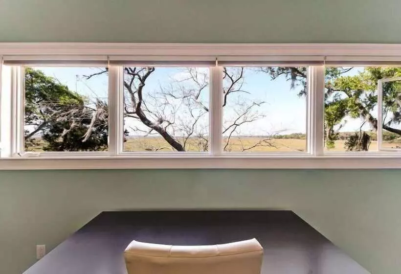 Hotelli 3117 Marsh View