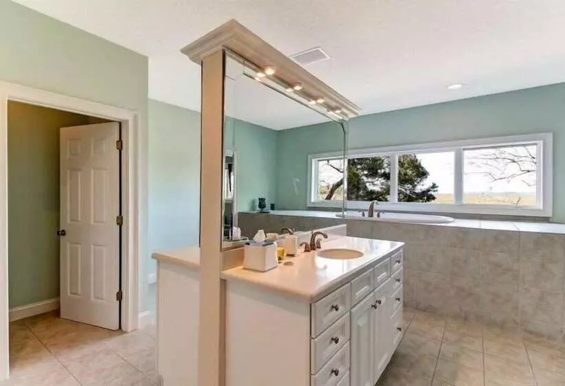 Hotelli 3117 Marsh View