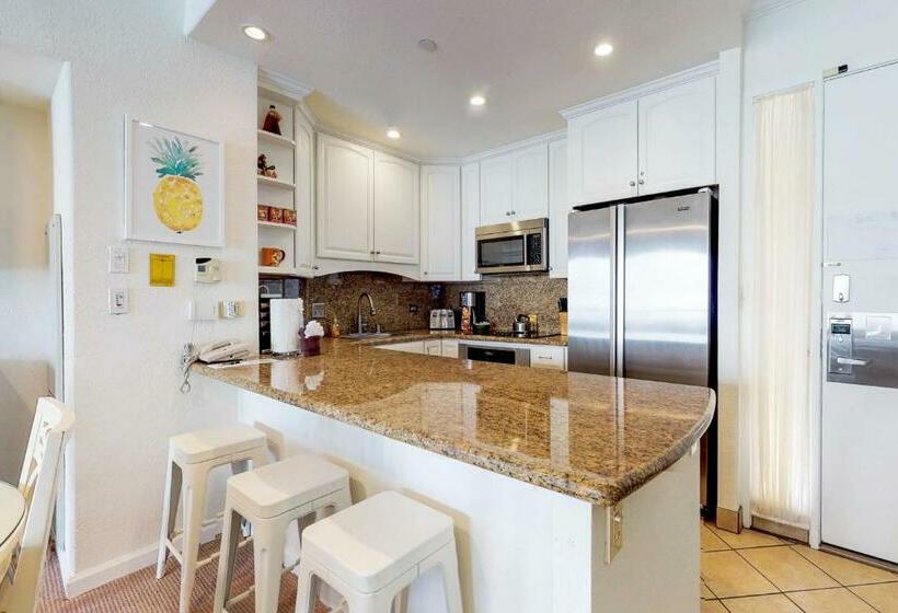 Отель Kaanapali Shores 353