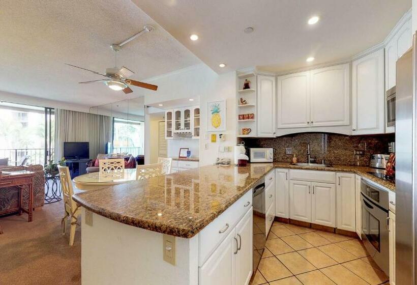 Отель Kaanapali Shores 353