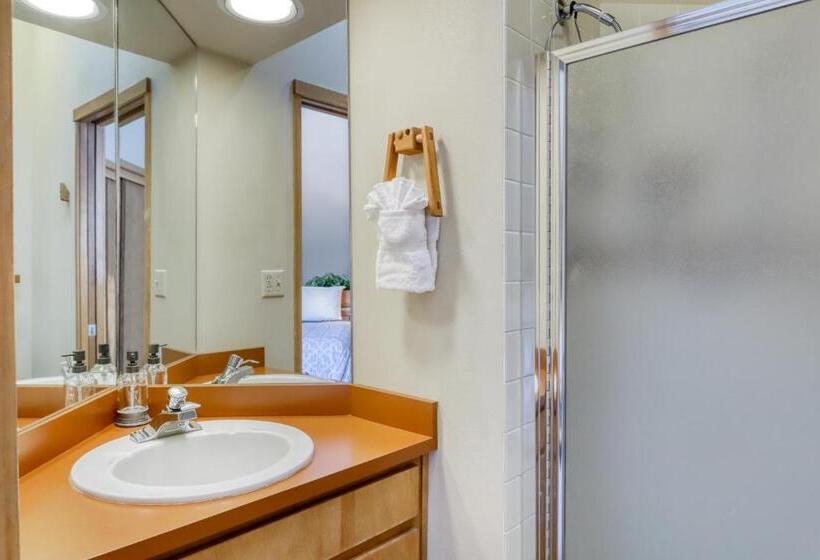 בית מלון כפרי Mt Bachelor Village Ski House # 262