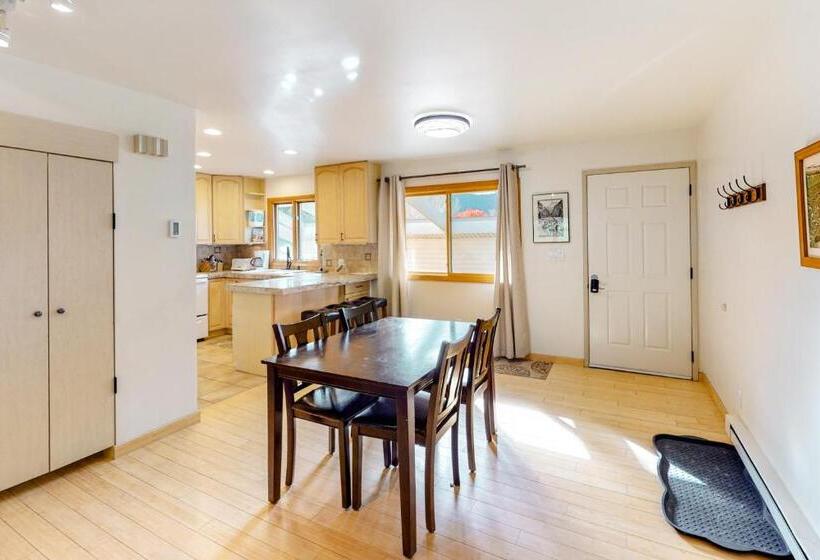 هتل Stagecoach Lane House