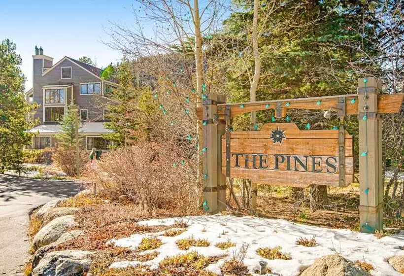 هتل The Pines Condo Unit 2044