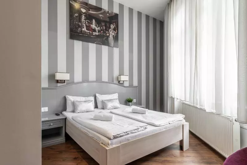 Schronisko Full Moon Budapest