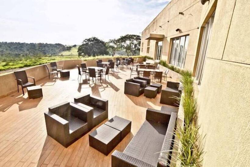 فندق 7 Saltos Resort