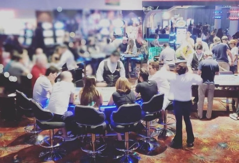 فندق 7 Saltos Resort