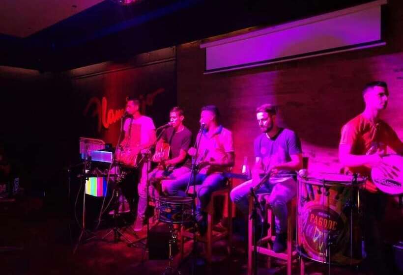 فندق 7 Saltos Resort