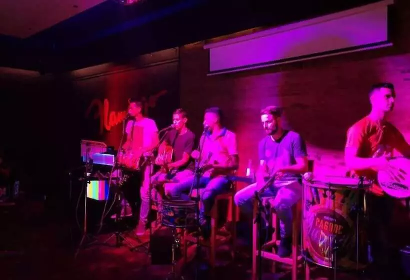 فندق 7 Saltos Resort