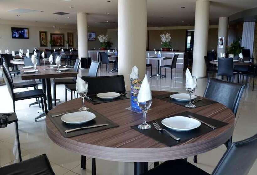 فندق 7 Saltos Resort